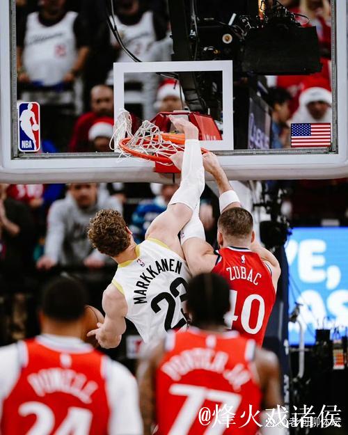 哈登半场5投2中，三分3中2得到7分2篮板3助攻2抢断