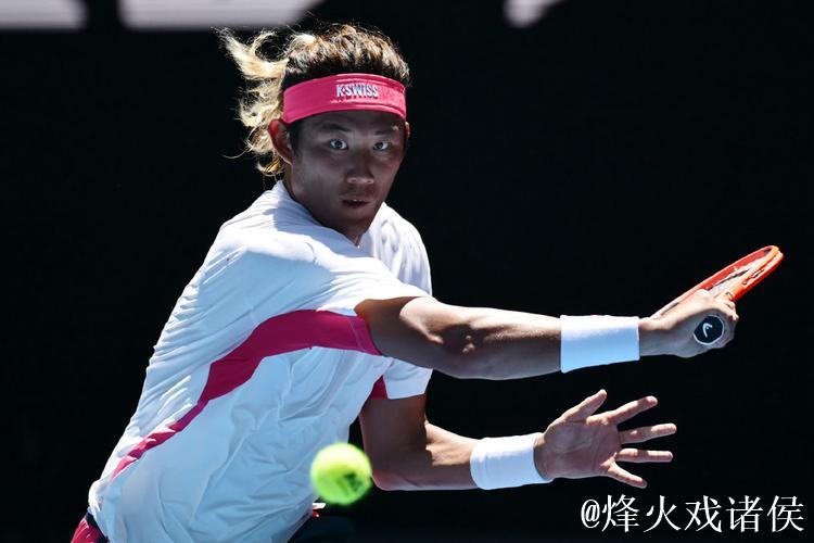 上海赛第7日周意王傲然男双晋级 张之臻组合出局